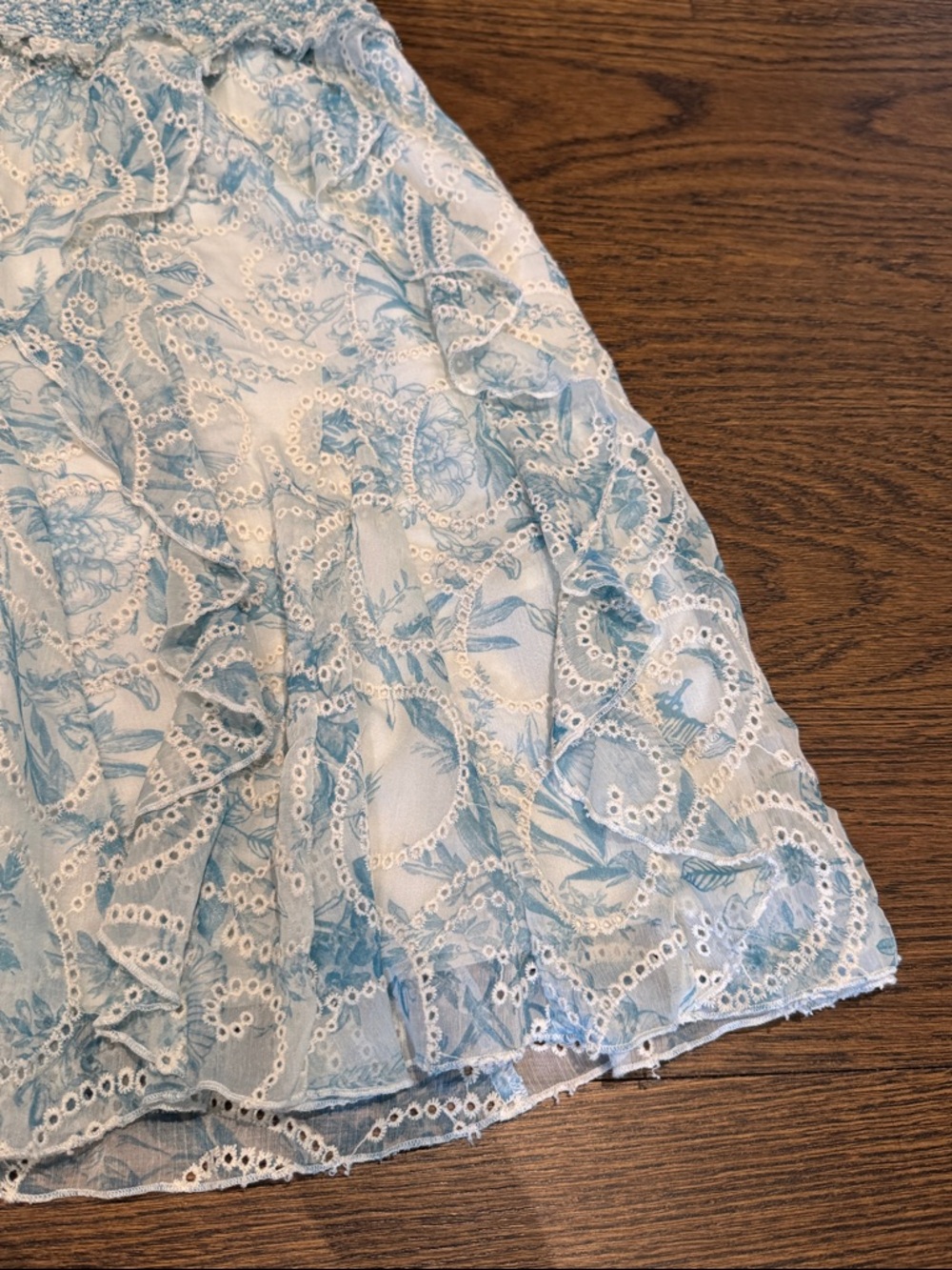 Alice + Olivia Light Blue Floral Lace Mini Dress - Picture 5 of 7